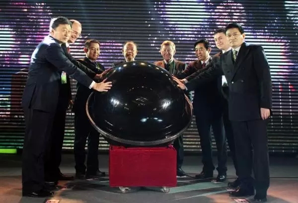 德國歐米勒鋼琴助陣中國首個(gè)德國企業(yè)中心啟用儀式
